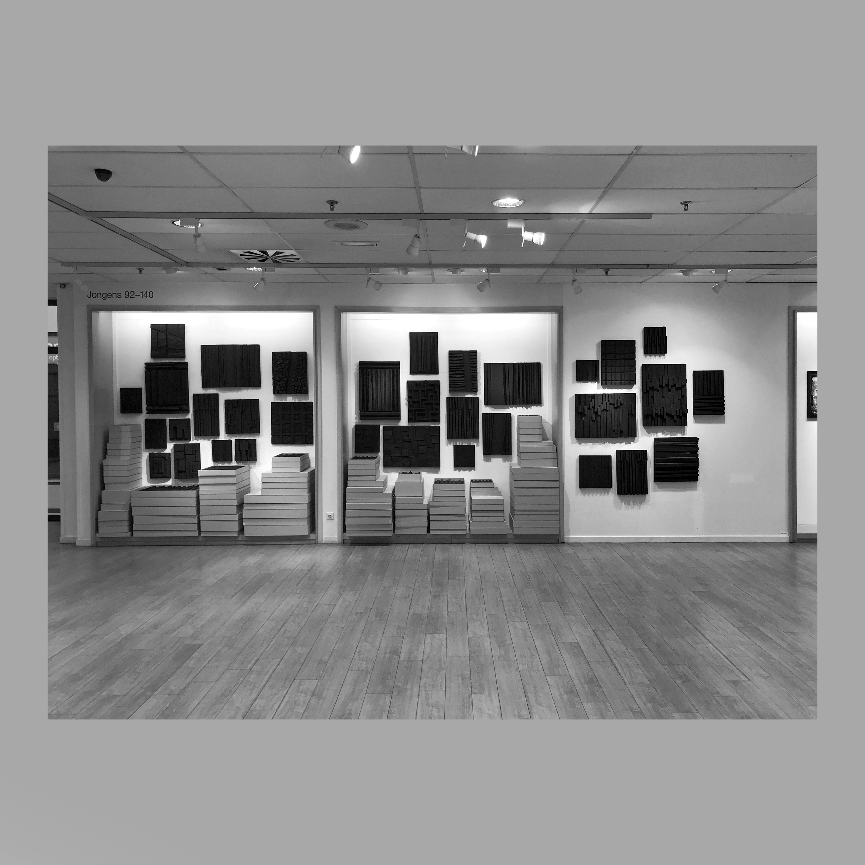 peter roland
        spaans 2020 - 2024. Black Abstract